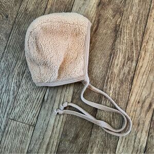 Briar Baby Sherpa Baby Bonnet 0-3 months